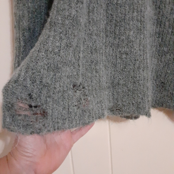 Lumiere sweater Womens sz S Distressed Acrylic/ wool blend crewneck long sleeve - Picture 4 of 11